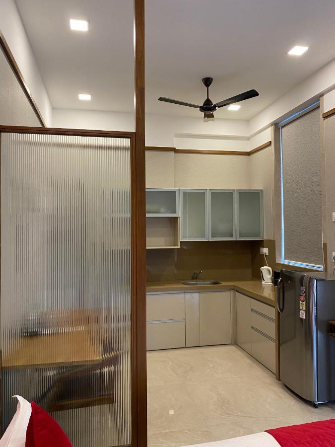 מומביי Theory9 Premium Service Apartments Khar מראה חיצוני תמונה