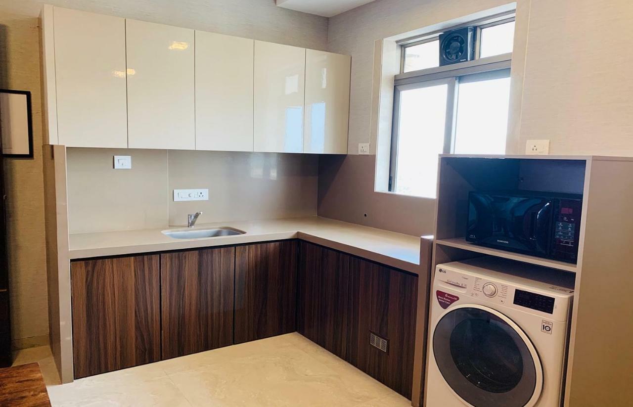 מומביי Theory9 Premium Service Apartments Khar מראה חיצוני תמונה