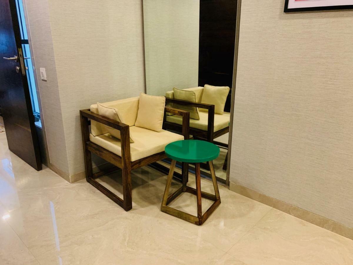 מומביי Theory9 Premium Service Apartments Khar מראה חיצוני תמונה