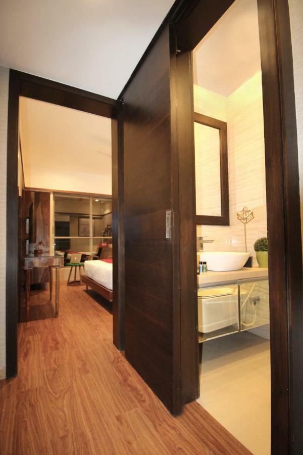 מומביי Theory9 Premium Service Apartments Khar מראה חיצוני תמונה